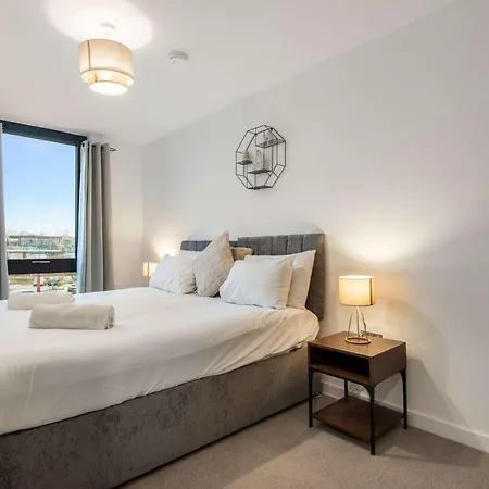 Zeni Ouse Court Spacious 2bed Appartement