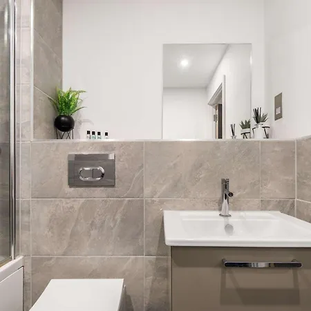 Zeni Ouse Court Spacious 2bed *