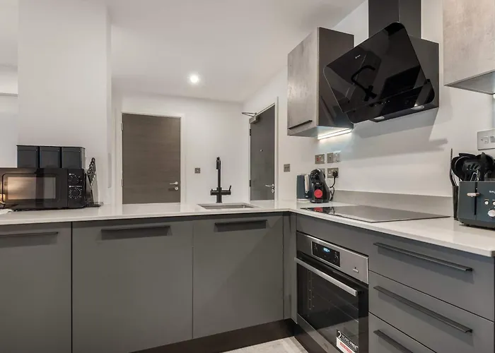 Zeni Ouse Court Spacious 2bed *