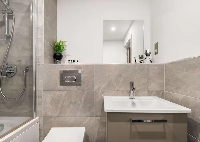 Zeni Ouse Court Spacious 2bed *