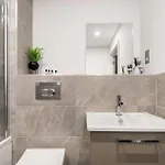 Zeni Ouse Court Spacious 2bed *